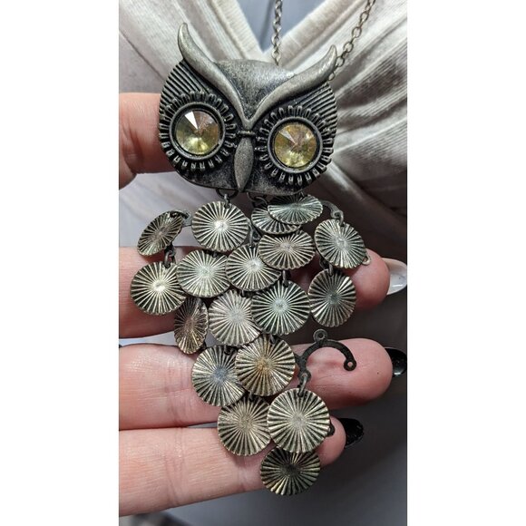 Quirky Y2K Own Pedant Necklace With Disc Fringe Feathers And Yellow Gem Eyes - Picture 8 of 10